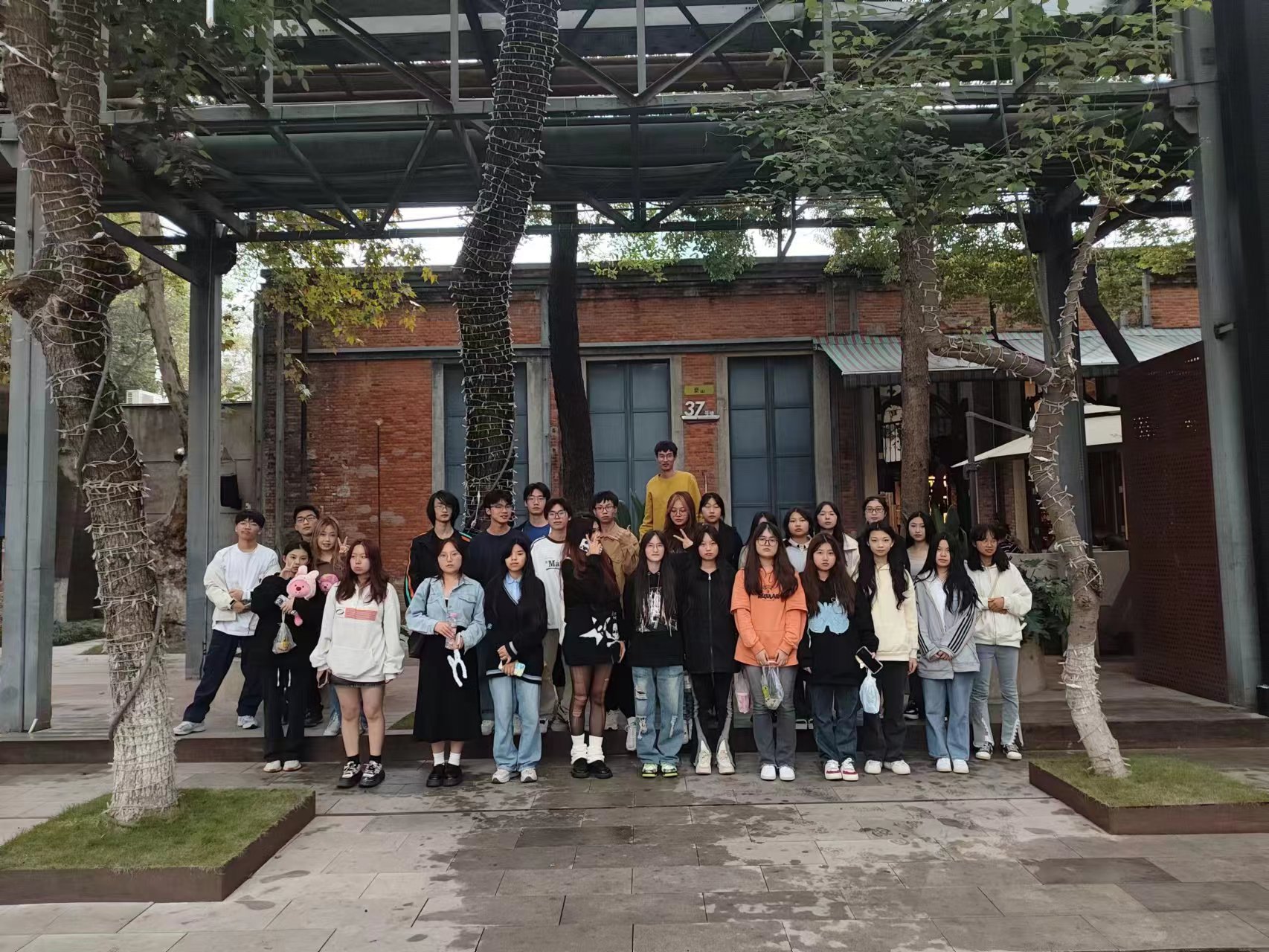 《换个角度看成都》校外实践教学 (2).jpg